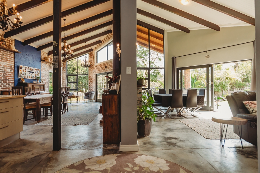 6 Bedroom Property for Sale in Camphersdrift Western Cape